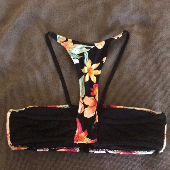 Rip curl floral mesh bathing suit top - Picture 3 of 4
